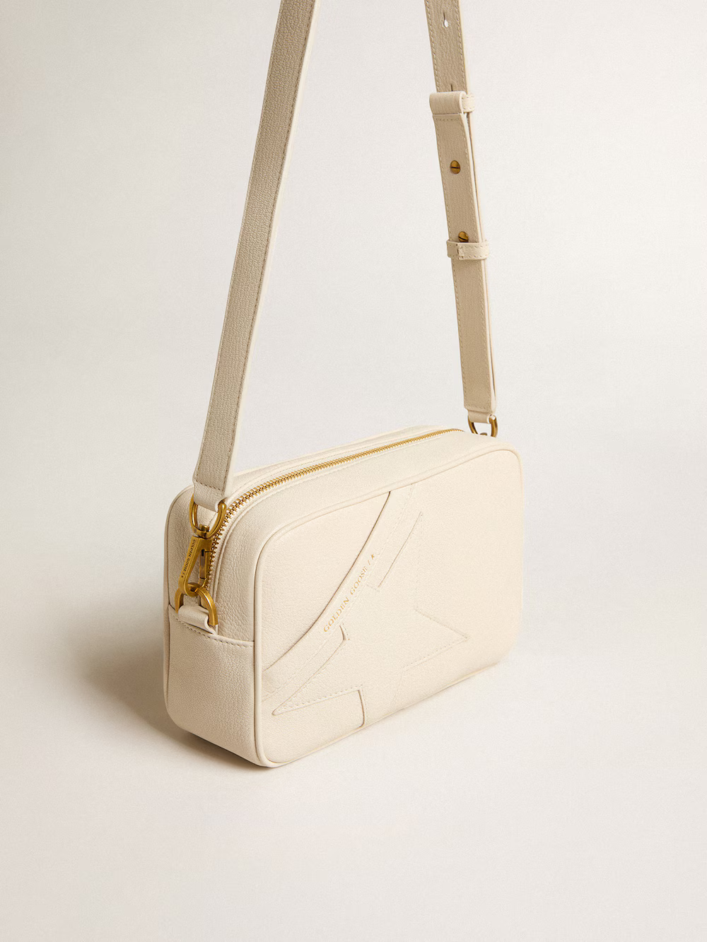 Women‘s Star Bag in butter-colored leather