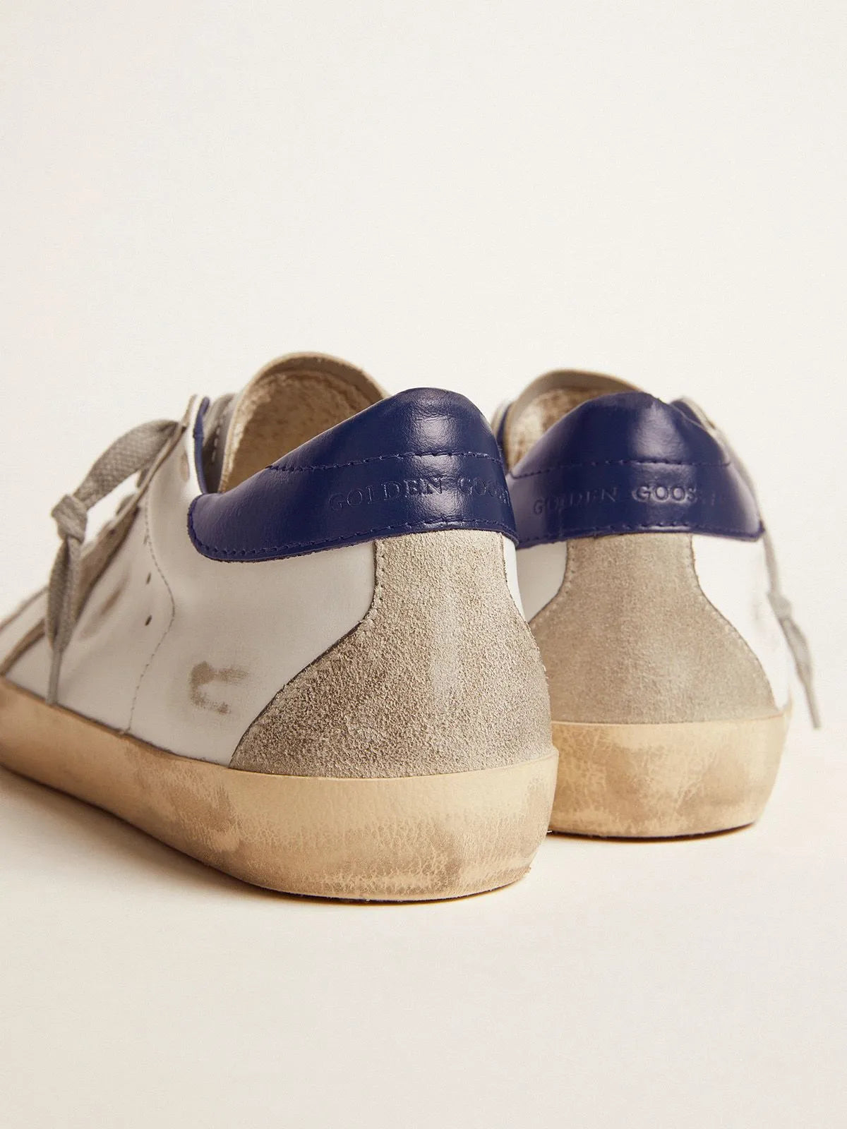 Star Sneakers Super-Star in pelle scamosciata con talloncino blu