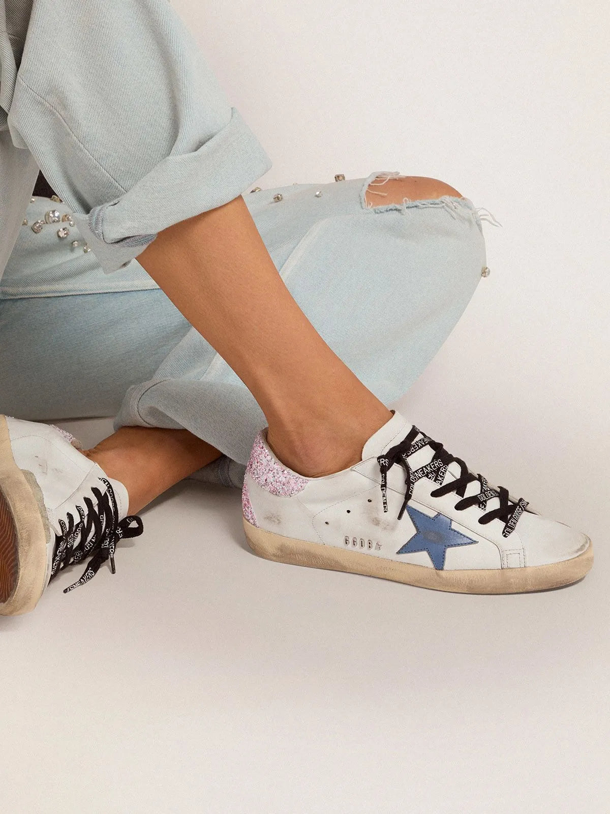 Super-Star sneakers with cobalt-blue leather star and pink glitter heel tab