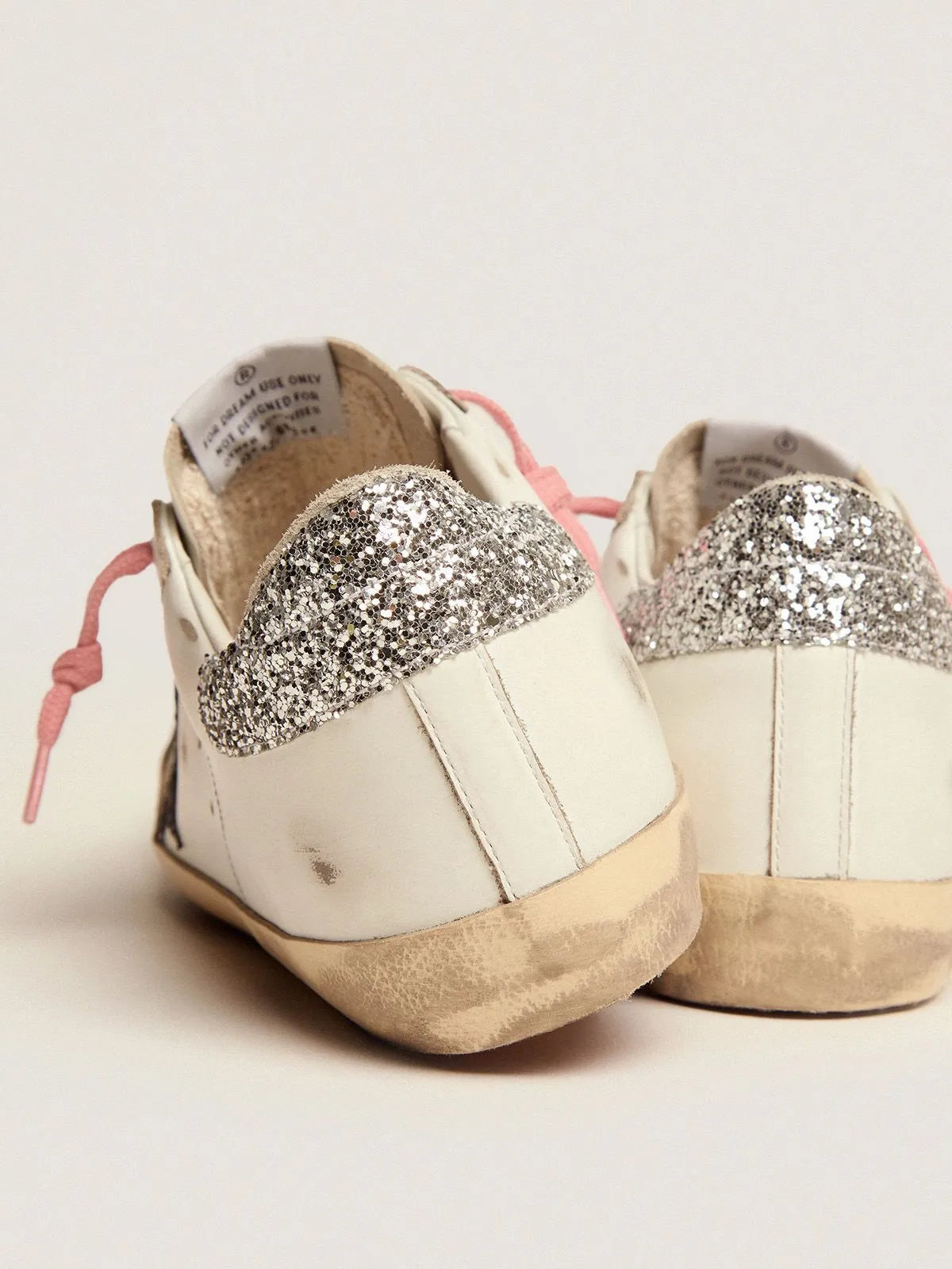 Super-Star LTD-Sneaker mit farbigem Glitzerstern und Fersenlasche