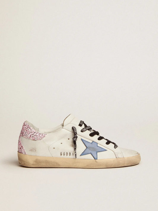 Sneaker Super-Star con stella in pelle blu cobalto e tallonetta in glitter rosa