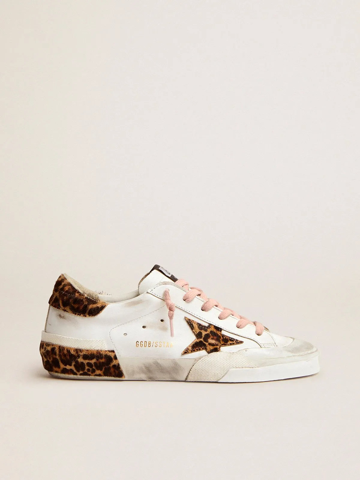 Deportivas Super-Star de piel blanca con detalles y multifoxing de piel de potro con estampado de leopardo 